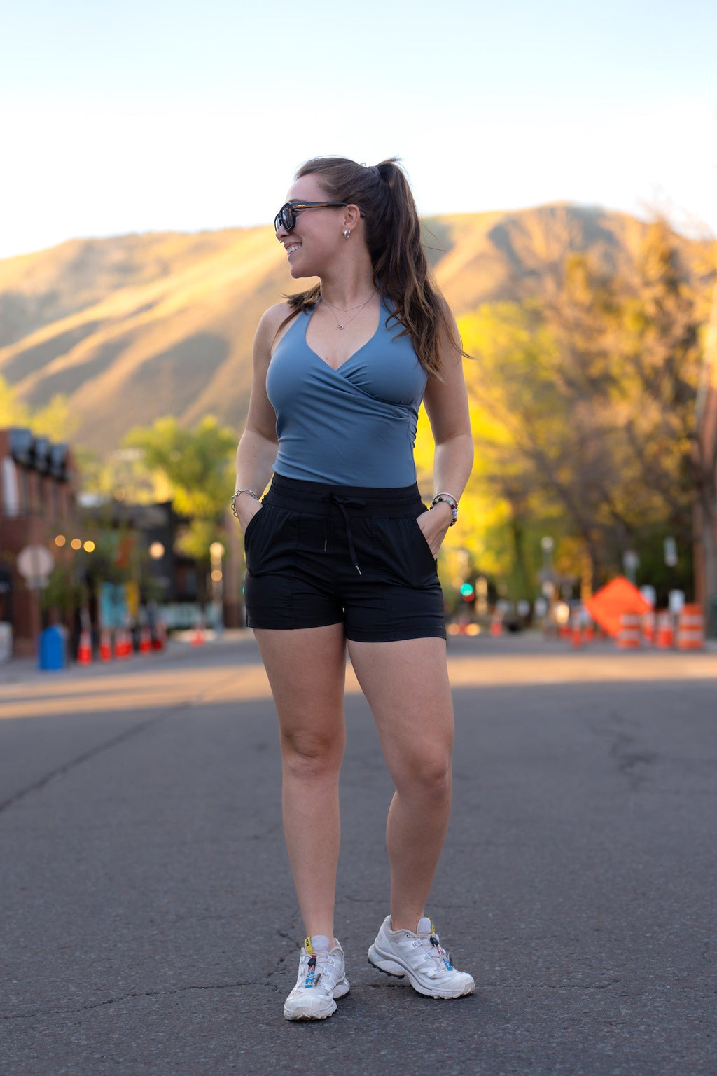 BRUSHED commit halter tank